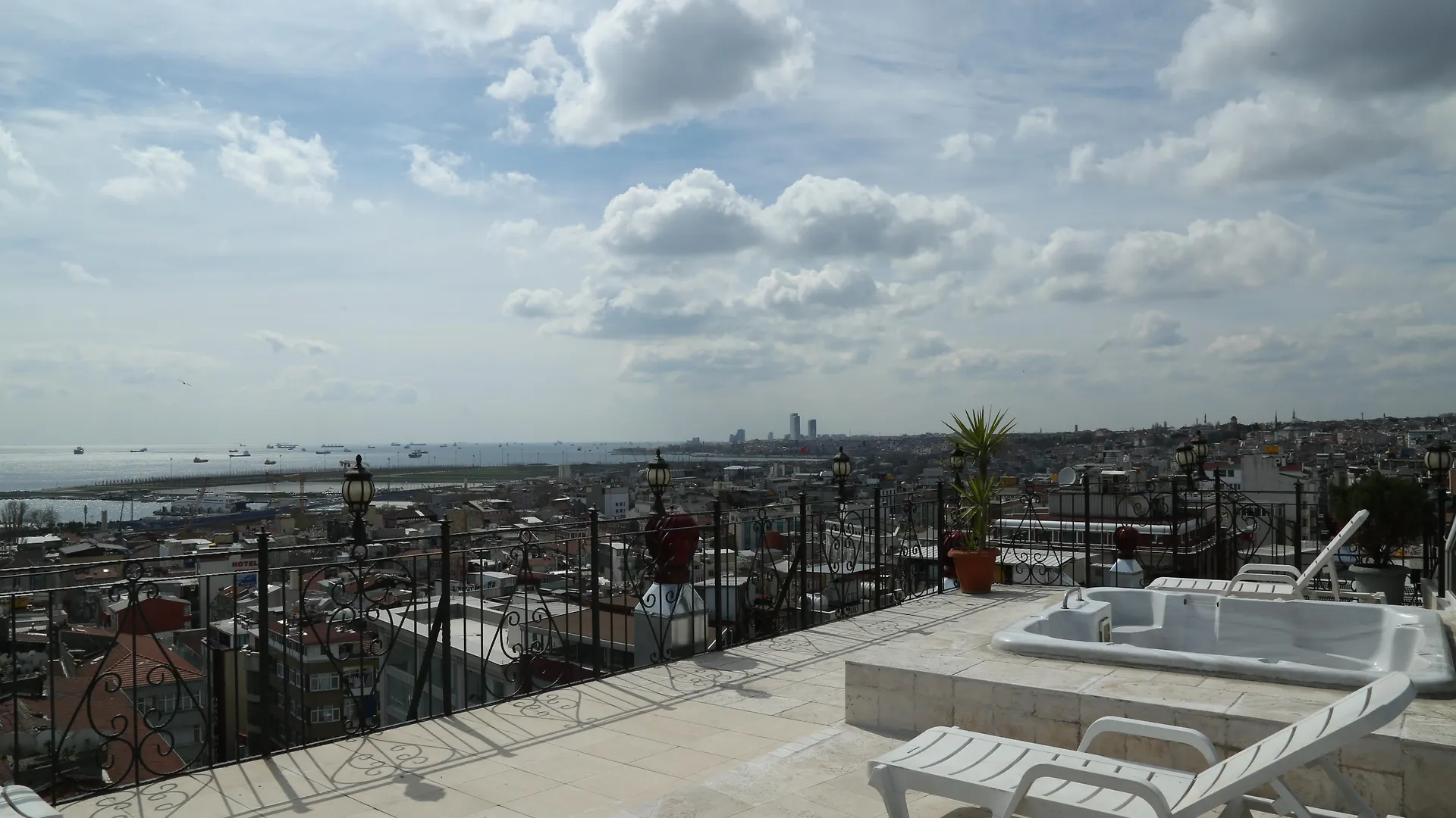 Ilkbal Deluxe Hotel &Spa Istanbul
